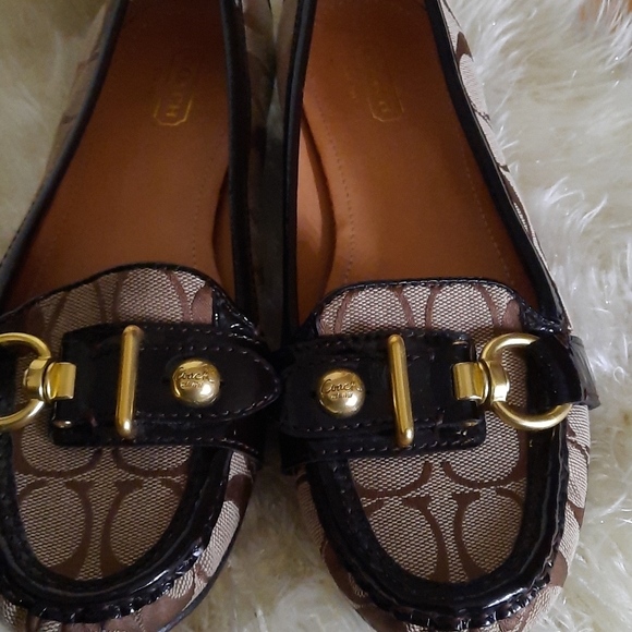COACH ELKIE LOAFERS - Picture 2 of 11